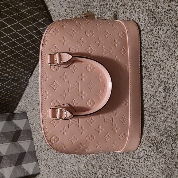 Louis Vuitton Pink Handbag - Picture 8 of 10
